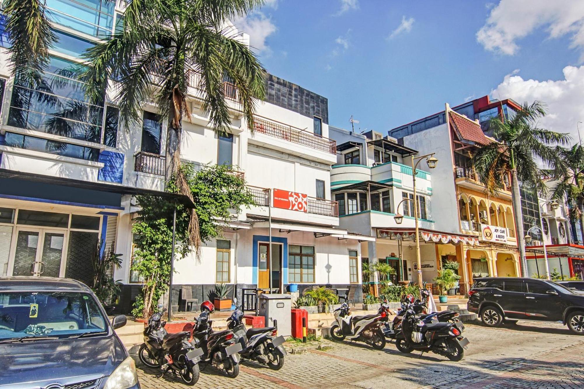 OYO 90422 Mall Of Indonesia Jakarta Bagian luar foto
