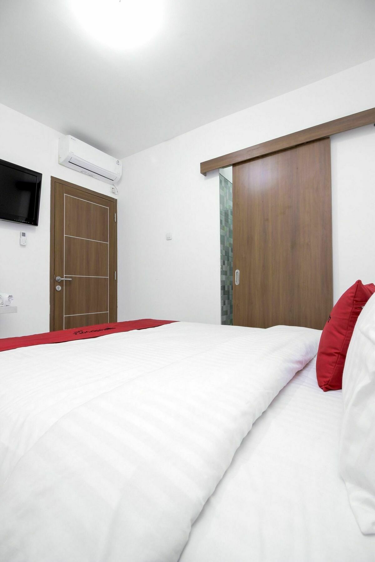 OYO 90422 Mall Of Indonesia Jakarta Bagian luar foto